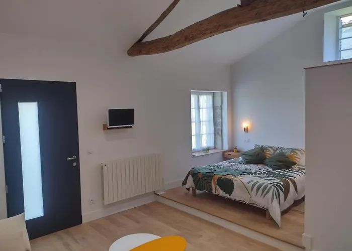 Le Pressoir De Guinefolle بيت ضيافة